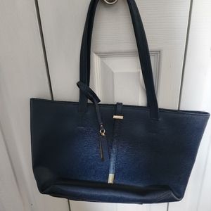 Vince Camuto Tote